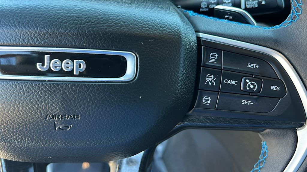 Thumbnail: 2022 Jeep Grand Cherokee - 26