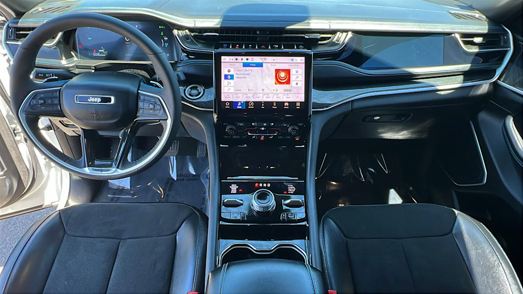 Thumbnail: 2022 Jeep Grand Cherokee - 14