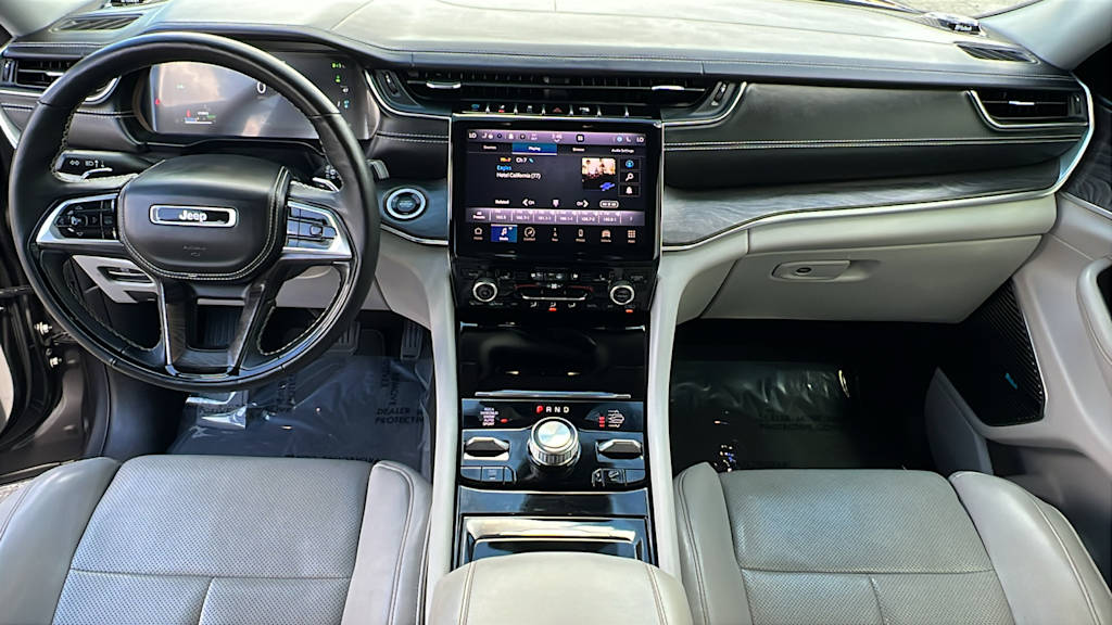 Thumbnail: 2022 Jeep Grand Cherokee - 13