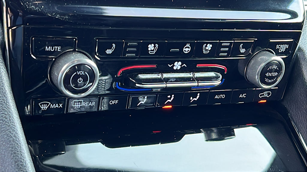 Thumbnail: 2024 Jeep Grand Cherokee - 22
