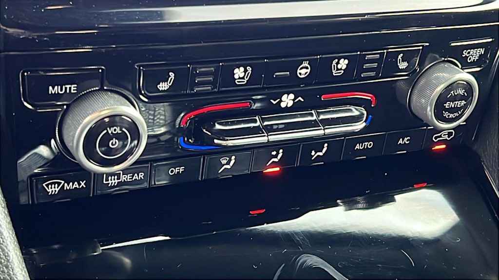 Thumbnail: 2022 Jeep Grand Cherokee - 20