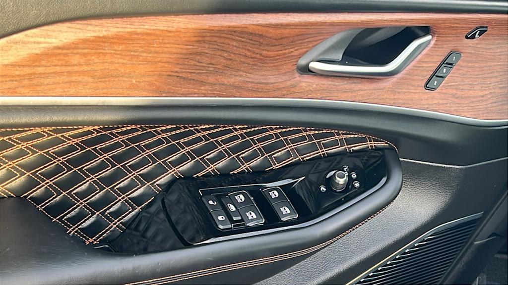 Thumbnail: 2022 Jeep Grand Cherokee - 16