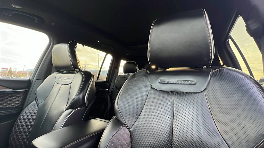 Thumbnail: 2022 Jeep Grand Cherokee - 10