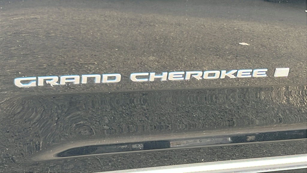 Thumbnail: 2022 Jeep Grand Cherokee - 7