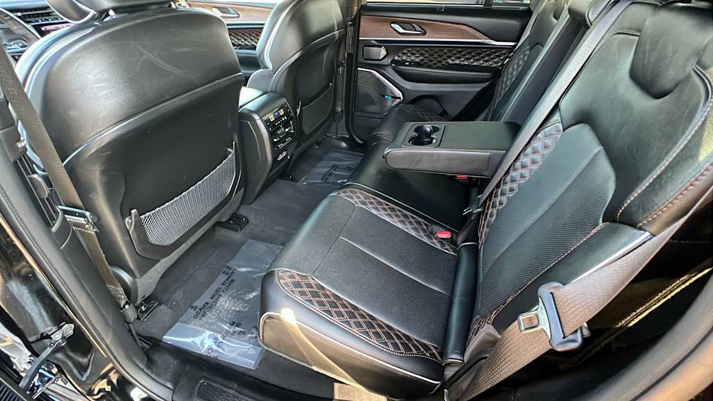 Thumbnail: 2023 Jeep Grand Cherokee - 28