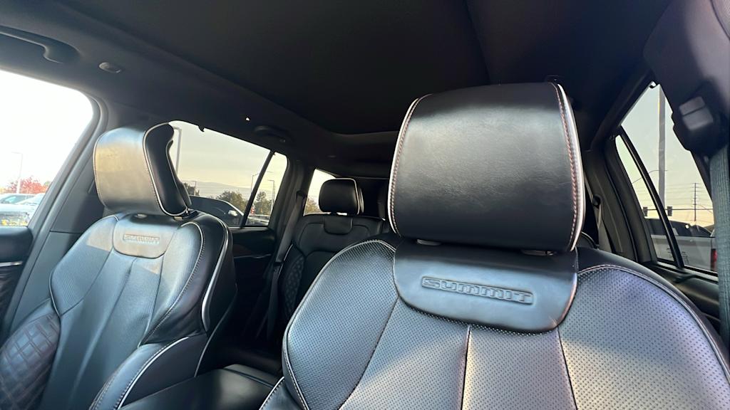 Thumbnail: 2023 Jeep Grand Cherokee - 9