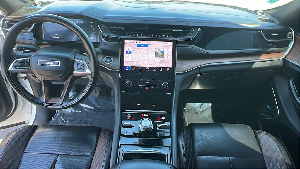 Thumbnail: 2022 Jeep Grand Cherokee - 13