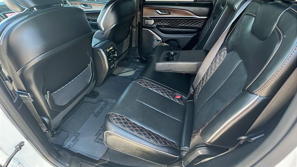 Thumbnail: 2022 Jeep Grand Cherokee - 27
