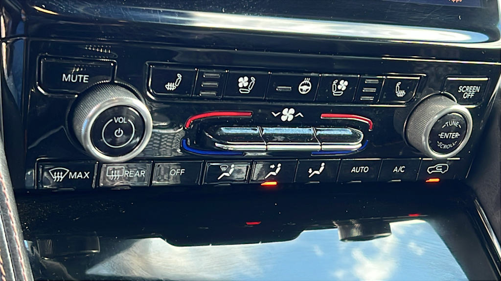 Thumbnail: 2023 Jeep Grand Cherokee - 21