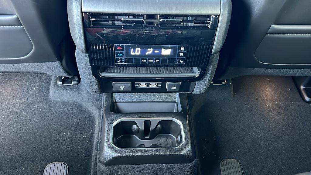 Thumbnail: 2026 Jeep Grand Wagoneer L - 28