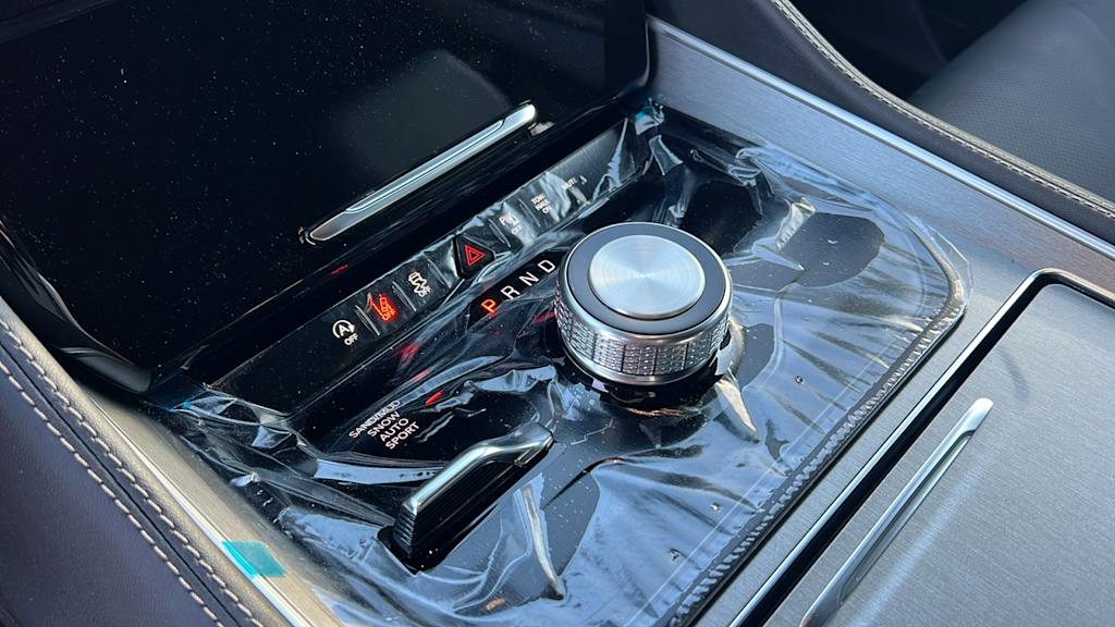 Thumbnail: 2026 Jeep Grand Wagoneer L - 7