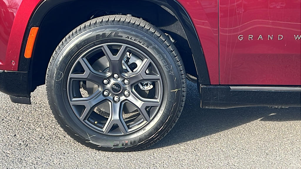 Thumbnail: 2026 Jeep Grand Wagoneer L - 8