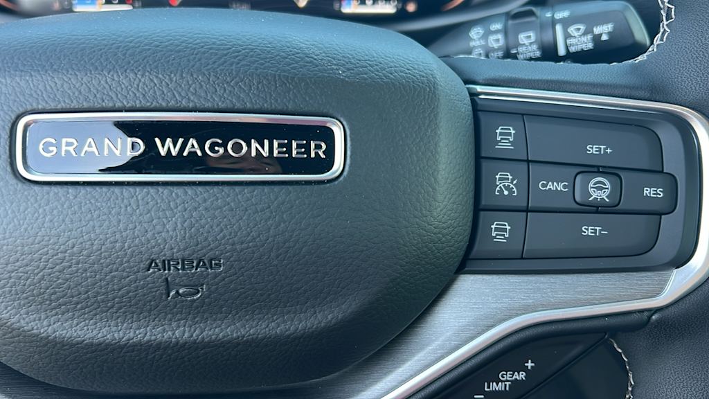 Thumbnail: 2026 Jeep Grand Wagoneer L - 25