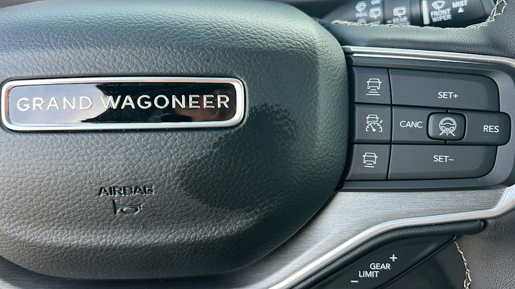 Thumbnail: 2026 Jeep Grand Wagoneer L - 26