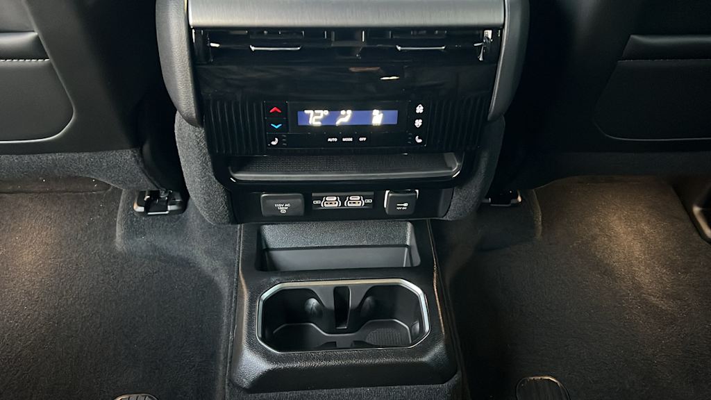 Thumbnail: 2026 Jeep Grand Wagoneer L - 30