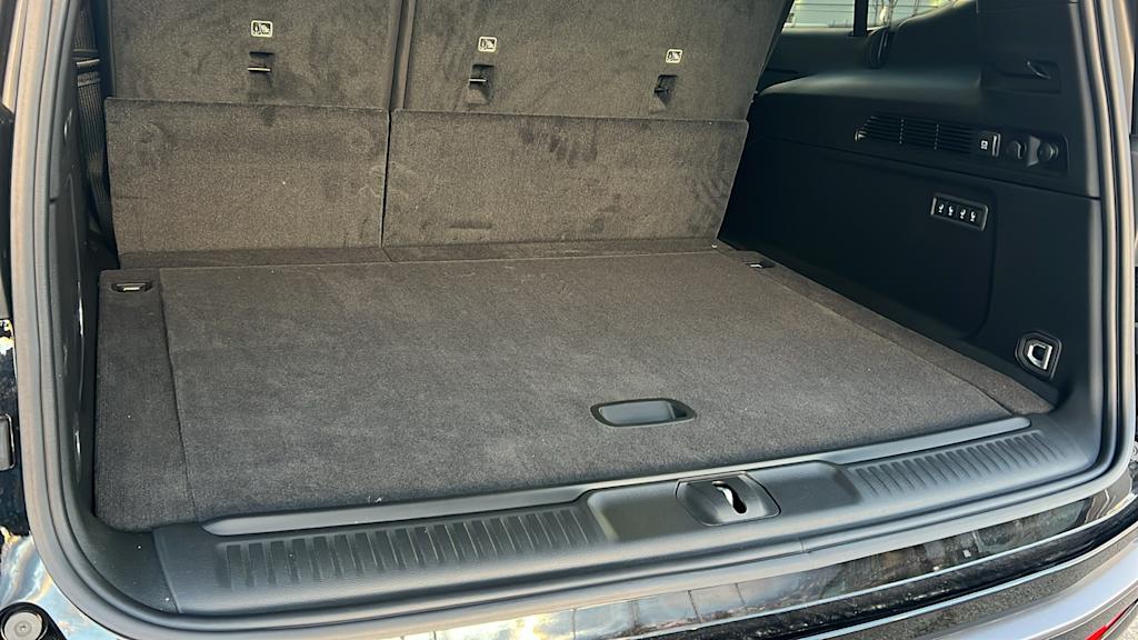 Thumbnail: 2026 Jeep Grand Wagoneer L - 31