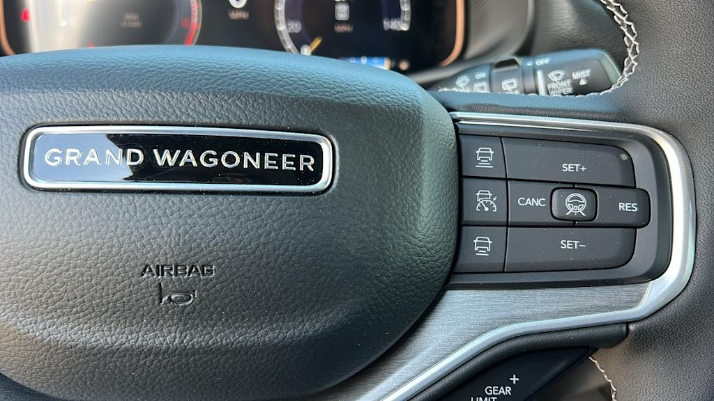 Thumbnail: 2026 Jeep Grand Wagoneer L - 26