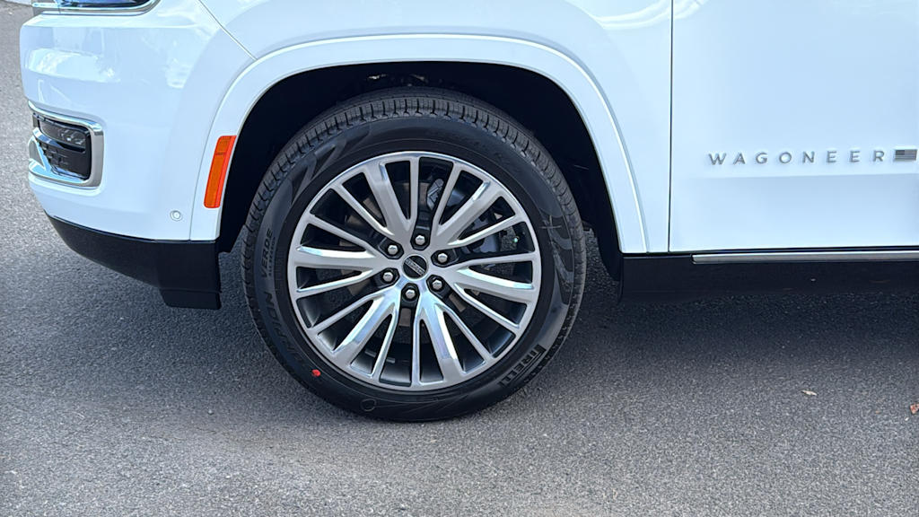 Thumbnail: 2025 Jeep Wagoneer - 8