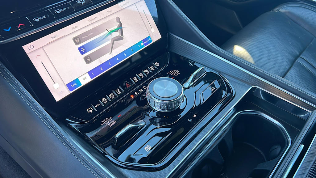 Thumbnail: 2024 Jeep Grand Wagoneer L - 13