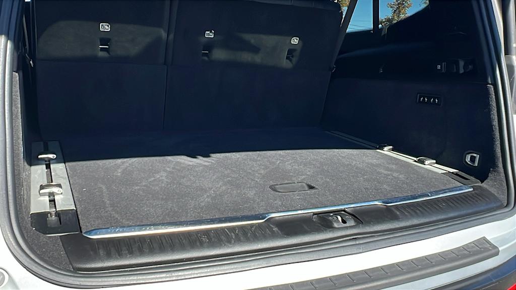 Thumbnail: 2024 Jeep Grand Wagoneer L - 30