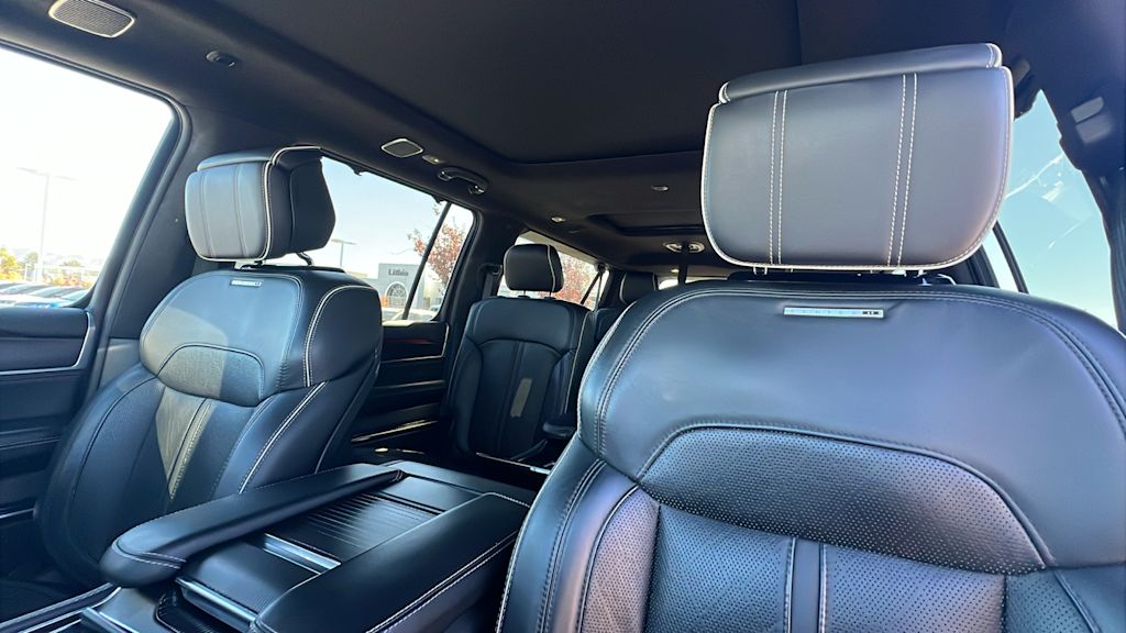 Thumbnail: 2024 Jeep Grand Wagoneer L - 9