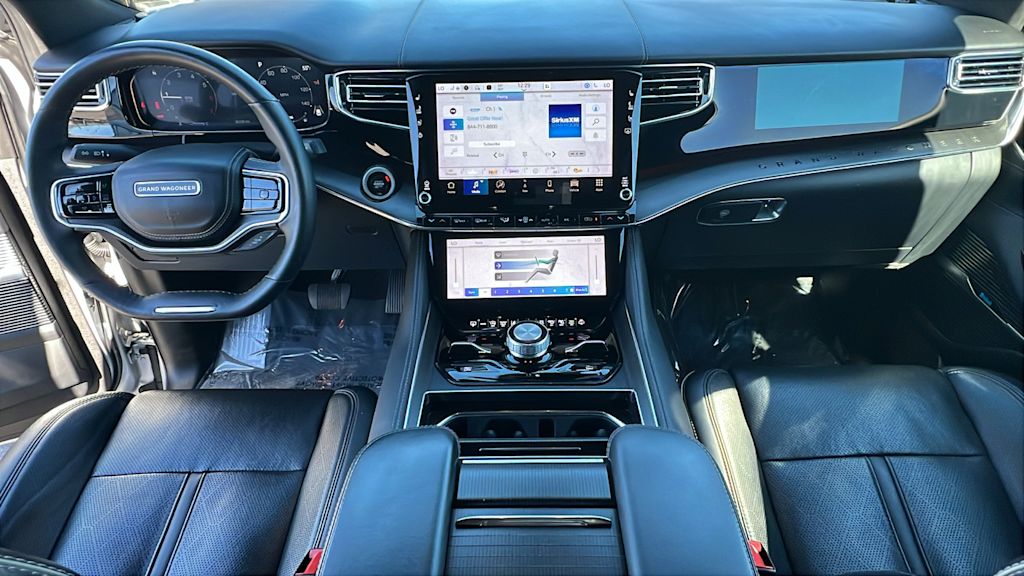 Thumbnail: 2024 Jeep Grand Wagoneer L - 29
