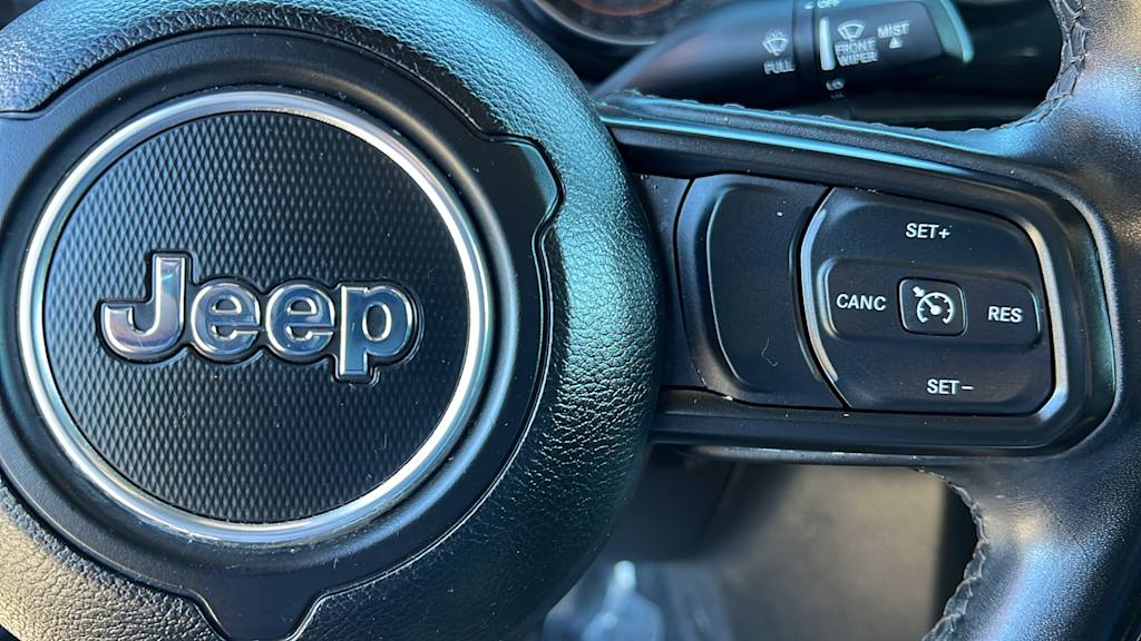 Thumbnail: 2022 Jeep Gladiator - 26