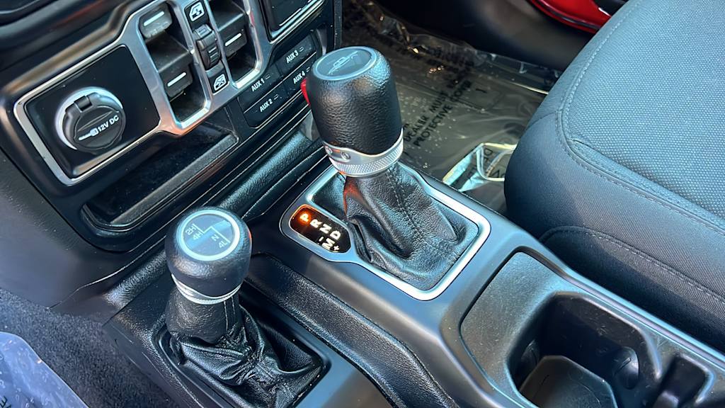 Thumbnail: 2022 Jeep Gladiator - 15