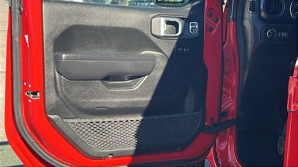 Thumbnail: 2022 Jeep Gladiator - 28