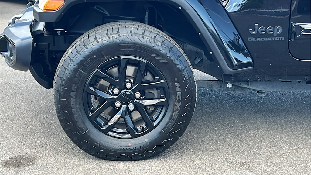 Thumbnail: 2022 Jeep Gladiator - 8