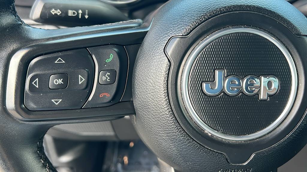 Thumbnail: 2022 Jeep Gladiator - 26