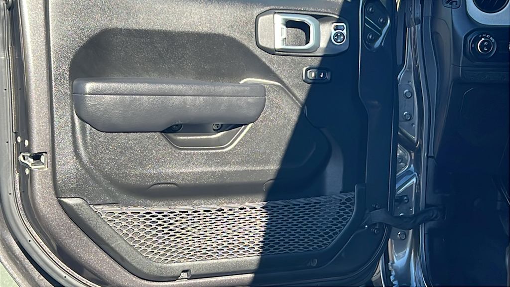 Thumbnail: 2024 Jeep Gladiator - 28