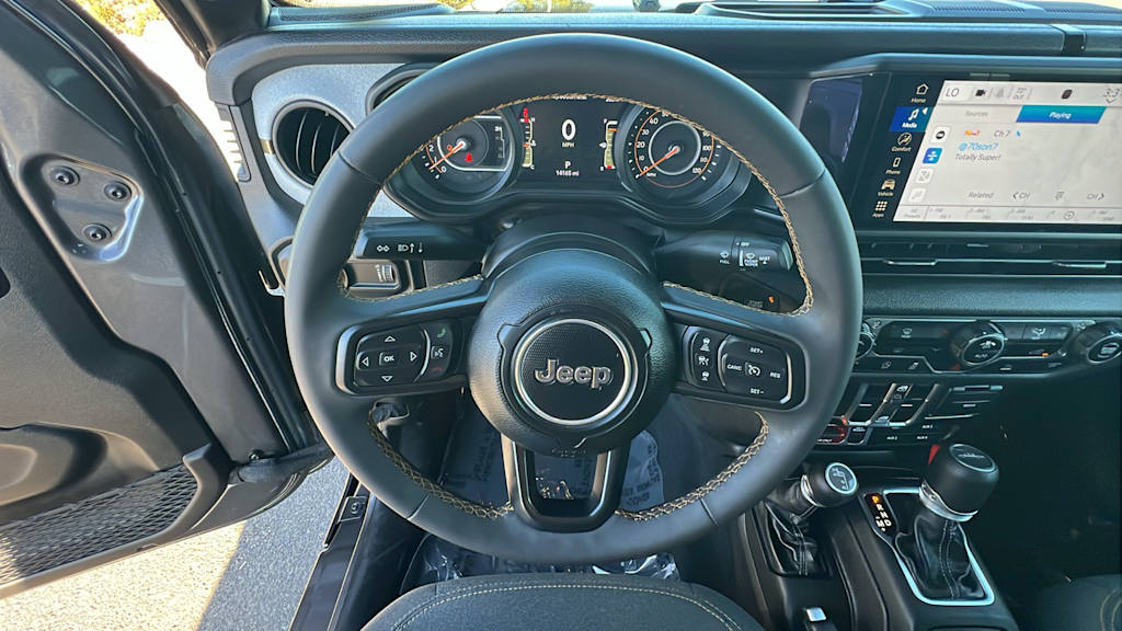 Thumbnail: 2024 Jeep Gladiator - 9