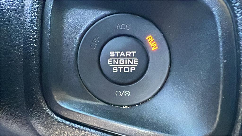 Thumbnail: 2024 Jeep Gladiator - 24