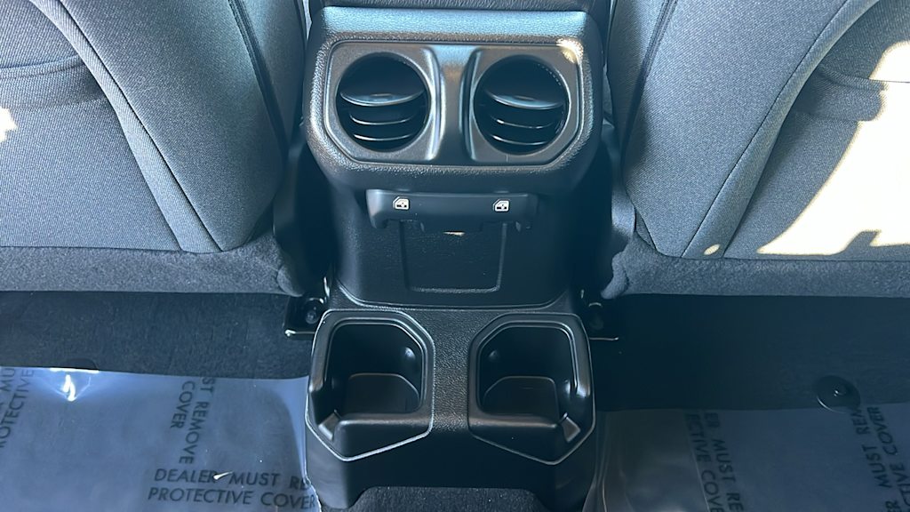 Thumbnail: 2024 Jeep Gladiator - 29