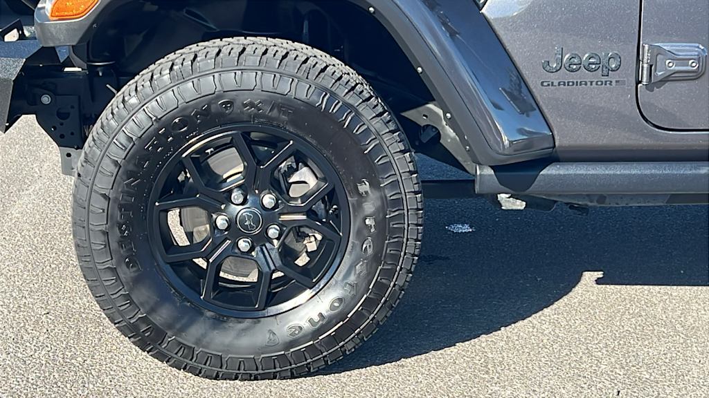 Thumbnail: 2024 Jeep Gladiator - 8