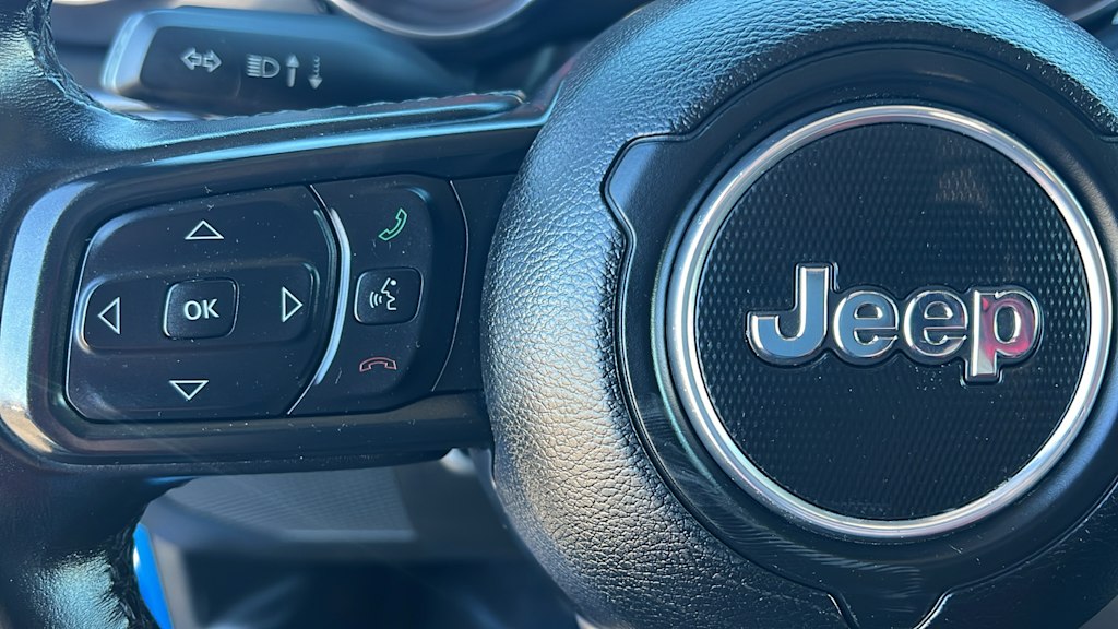 Thumbnail: 2022 Jeep Gladiator - 24