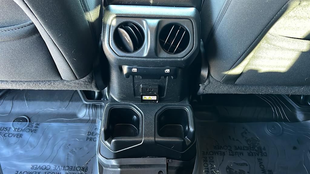 Thumbnail: 2022 Jeep Gladiator - 28