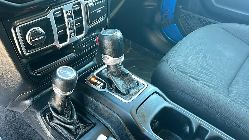 Thumbnail: 2022 Jeep Gladiator - 14