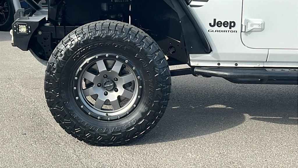 Thumbnail: 2021 Jeep Gladiator - 8