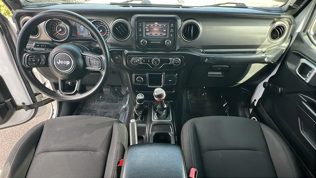 Thumbnail: 2021 Jeep Gladiator - 13