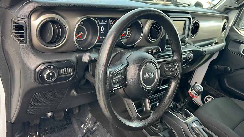 Thumbnail: 2021 Jeep Gladiator - 2