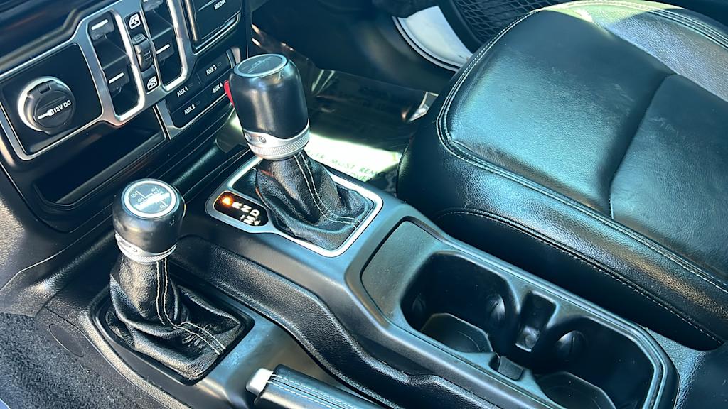 Thumbnail: 2021 Jeep Gladiator - 15