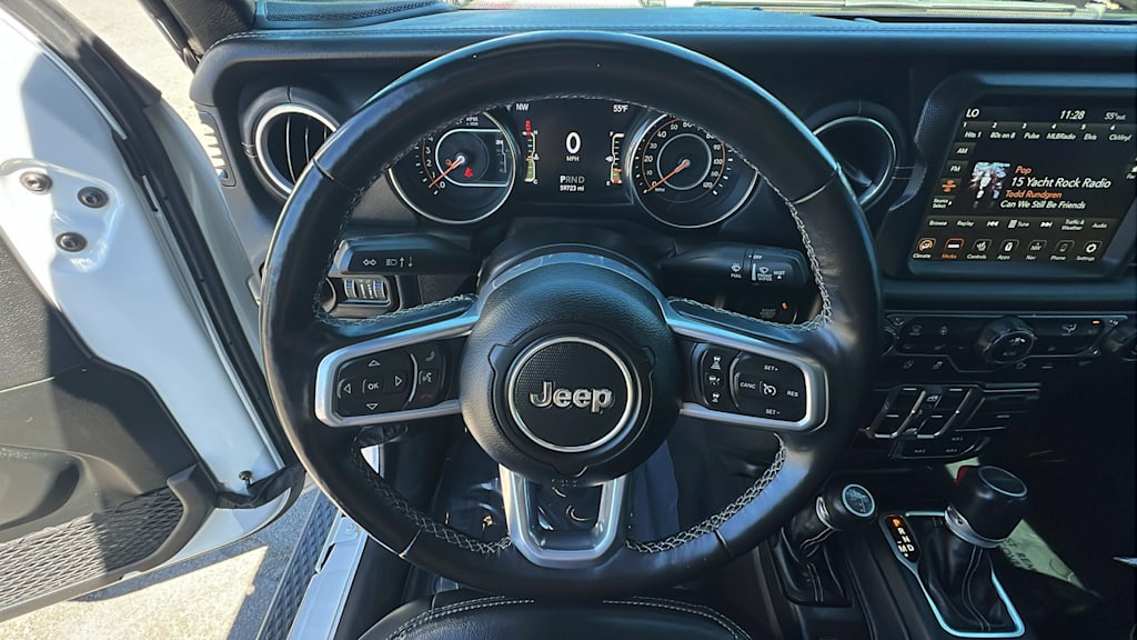 Thumbnail: 2021 Jeep Gladiator - 10