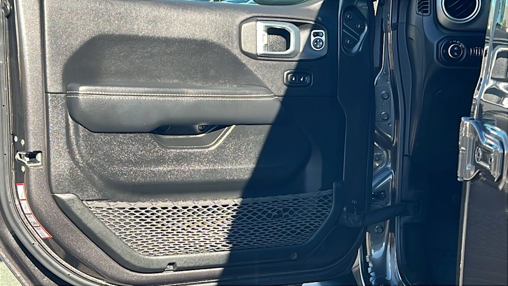 Thumbnail: 2022 Jeep Gladiator - 27
