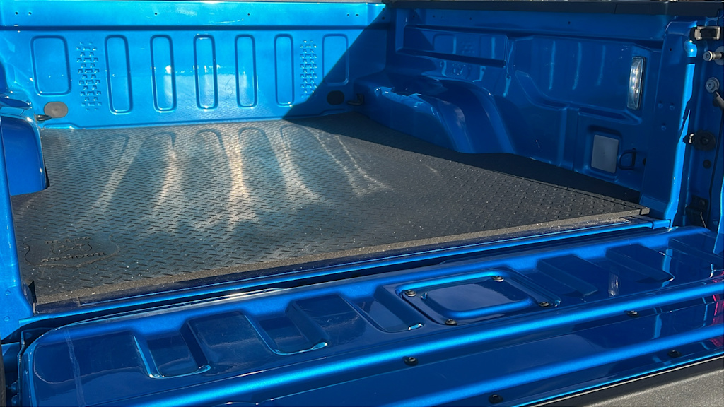 Thumbnail: 2021 Jeep Gladiator - 17