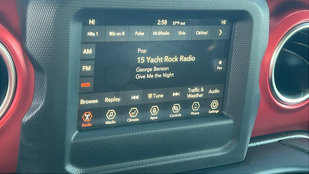 Thumbnail: 2021 Jeep Gladiator - 16