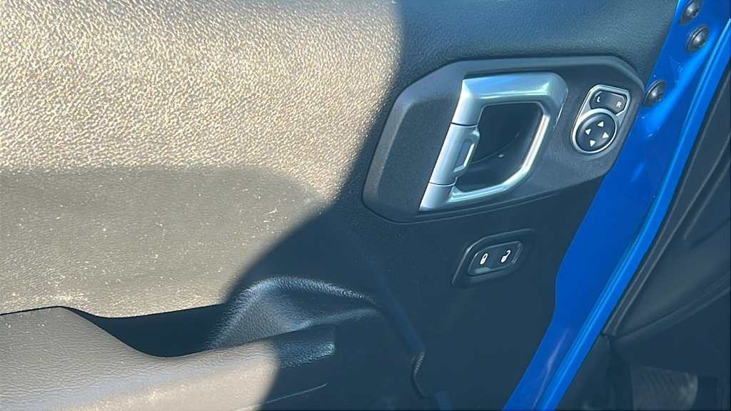 Thumbnail: 2021 Jeep Gladiator - 28