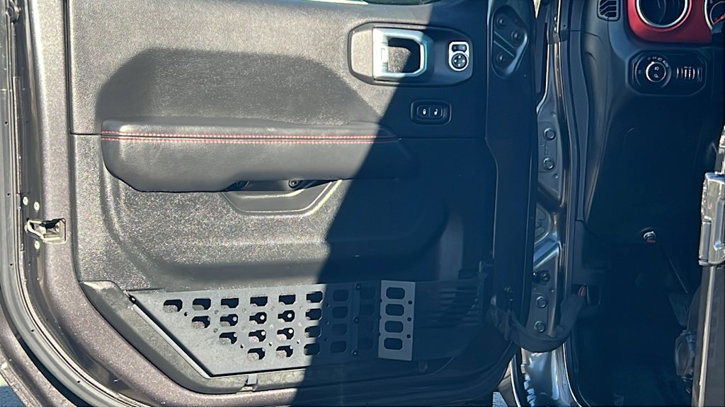 Thumbnail: 2021 Jeep Gladiator - 29