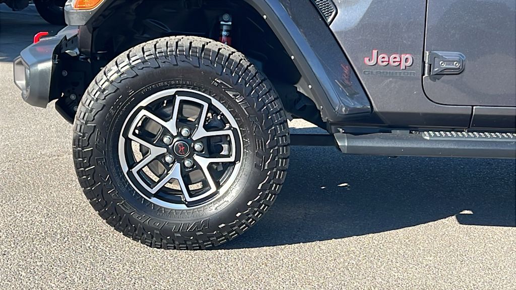 Thumbnail: 2021 Jeep Gladiator - 8
